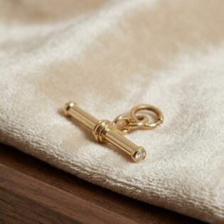T Bar Pendant With Moissanite