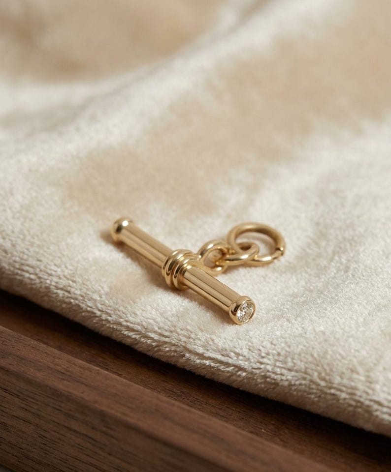T Bar Pendant With Moissanite